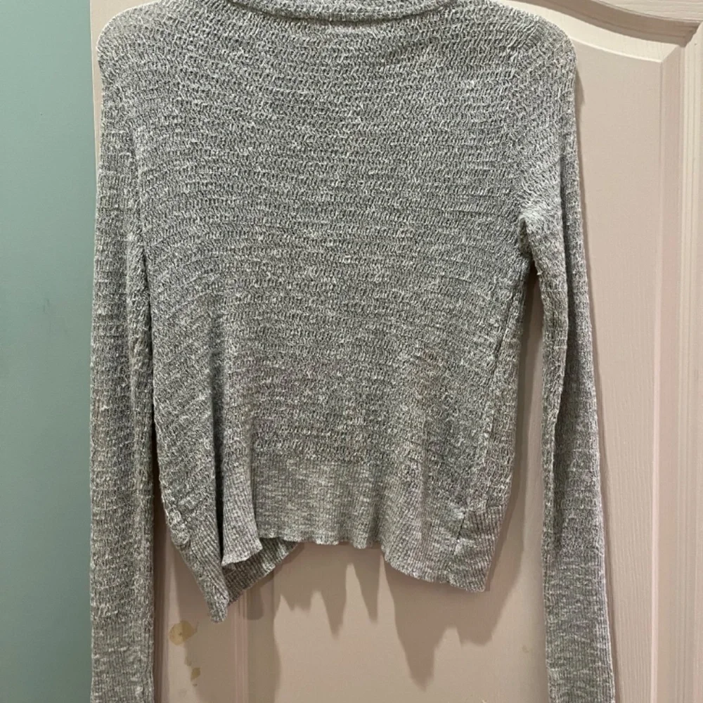 Free People Asymmetrical Ribbed Gray Pullover Sweater - Picture 2 of 2